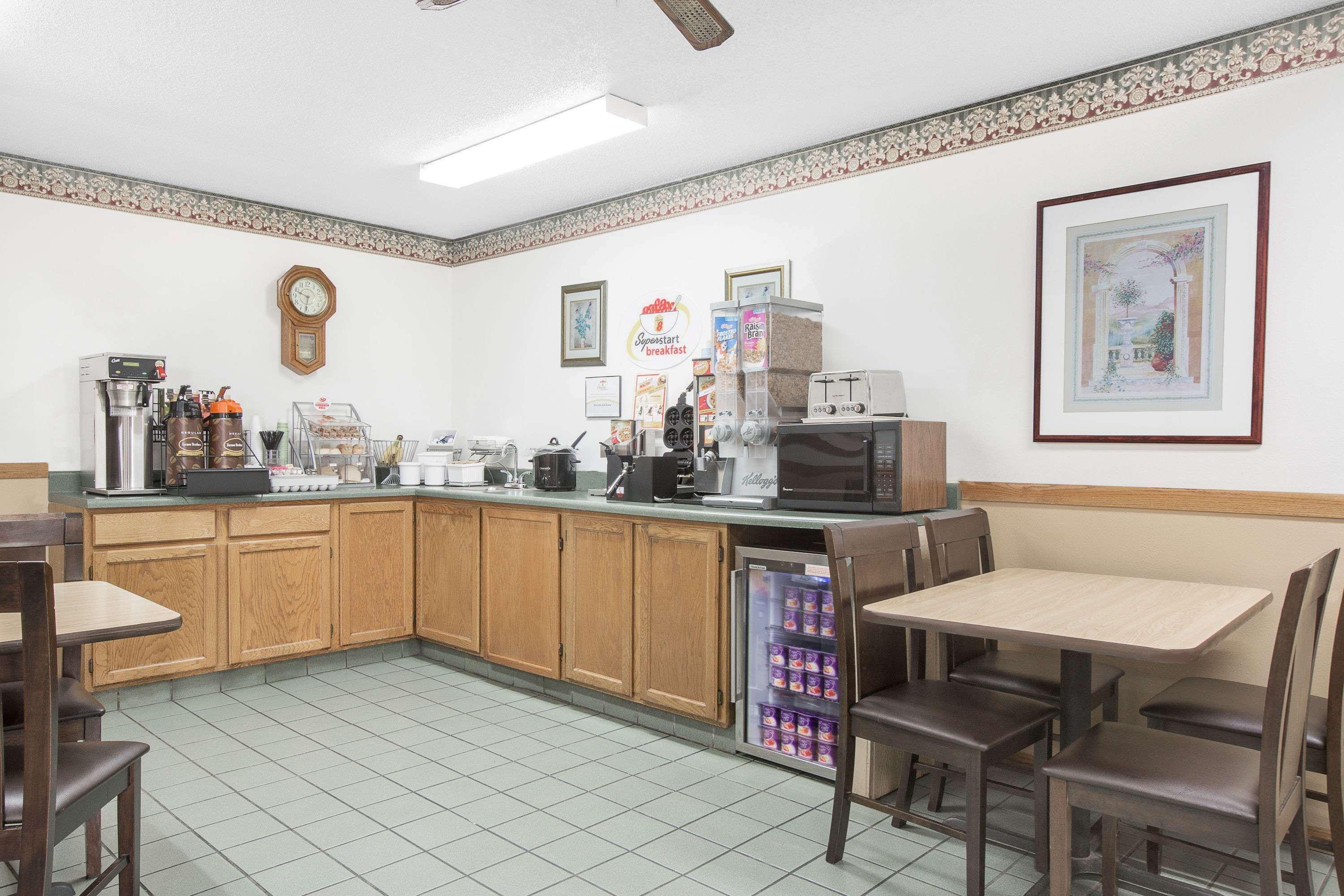 Hotel Super 8 By Wyndham Chillicothe Esterno foto